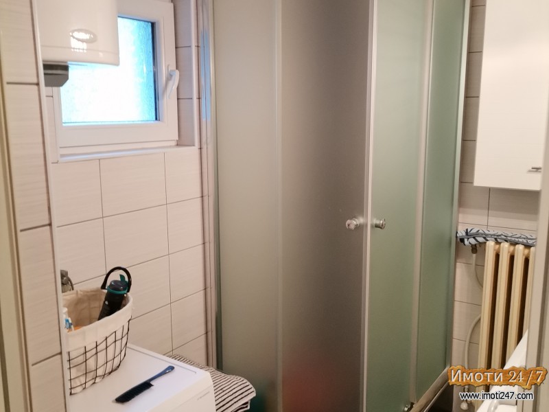 Se Izdava stan 75m2 vo gradski zid Centar Skopje