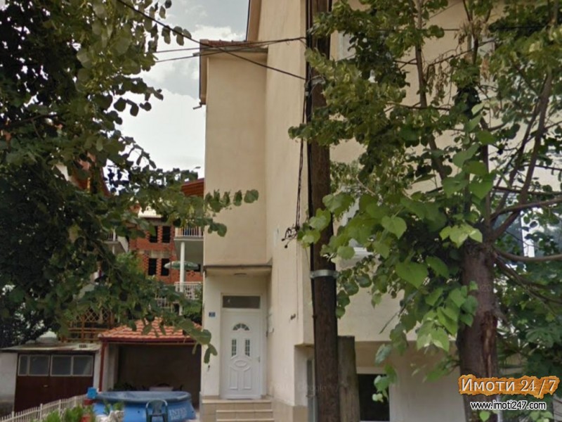 Se prodava celosno namestenarenovirana kuka vo Strumica