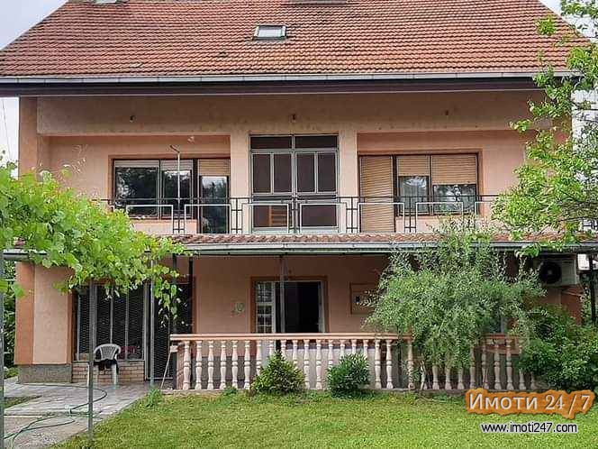 Се продава куќа во Петровец