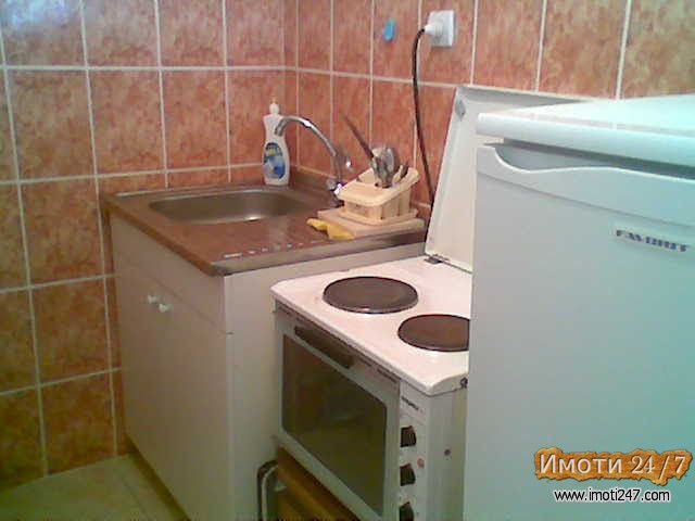 Продавам наместен стан 47м2 Охрид 1кат кај болницата