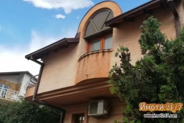 Куќа на продажба
