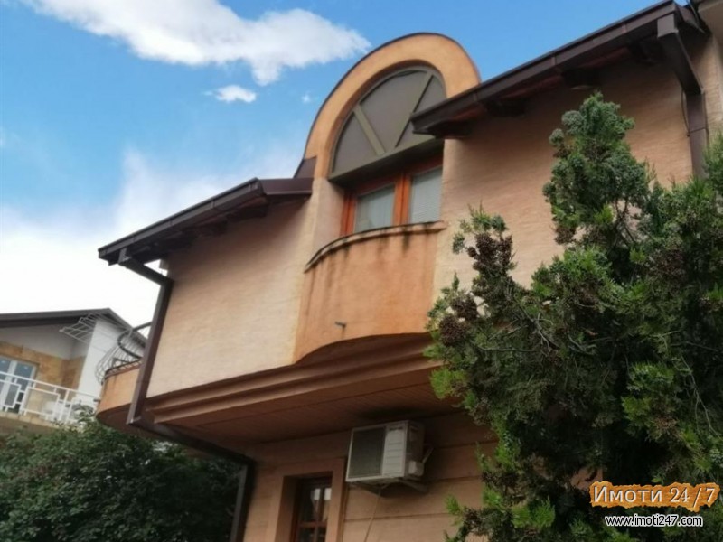 Куќа на продажба