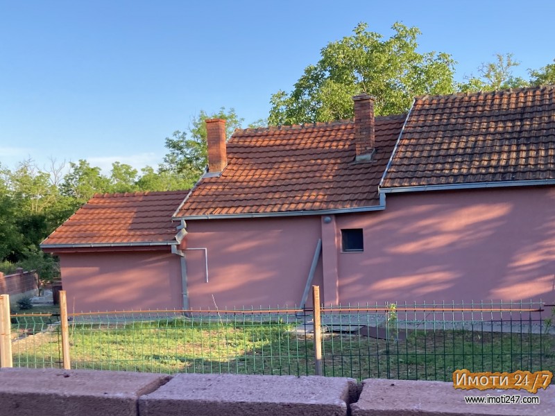 Se prodava vikend kukja