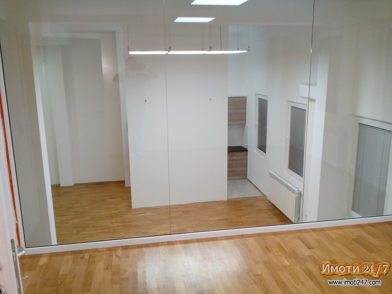 Се изнајмува деловен простор