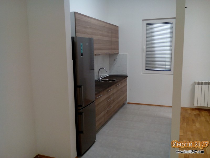 Се изнајмува деловен простор