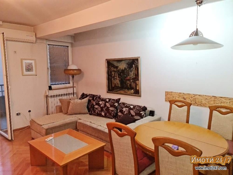 Se izdava stan vo centarot na Skopje