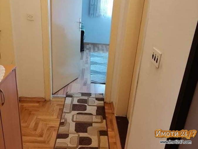 Se prodava stan