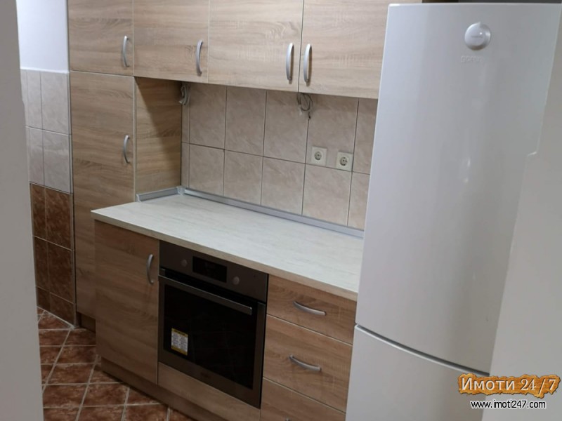 Se izdava Stan pozadi Capitol mall