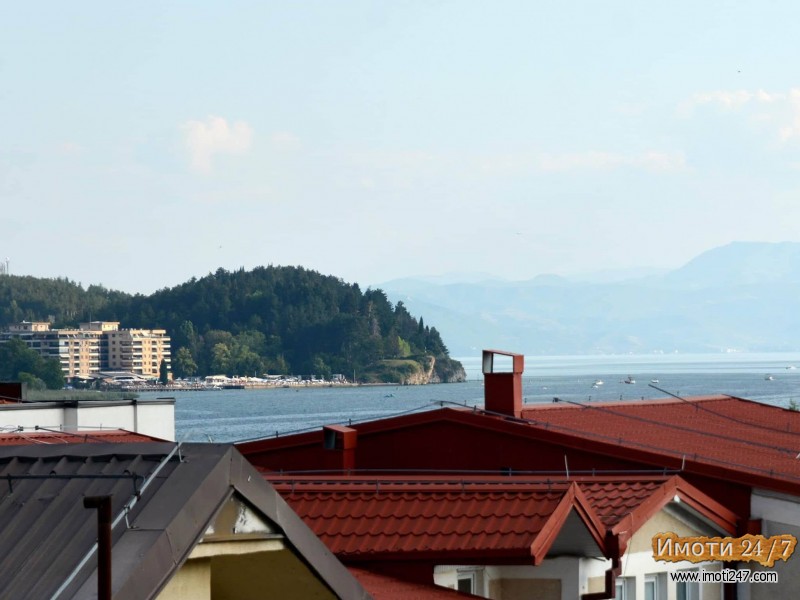 Se izdava apartman do ezerskiot kej