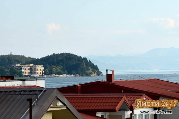 Se izdava apartman do ezerskiot kej