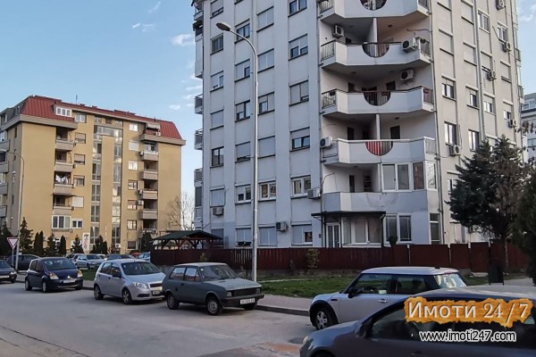 Se izdava garsonjera