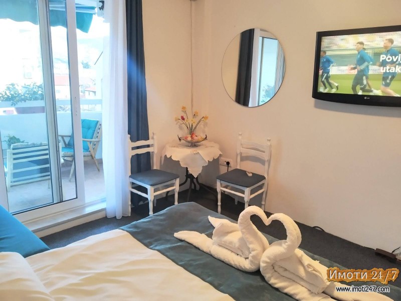 Se izdava apartman do ezerskiot kej