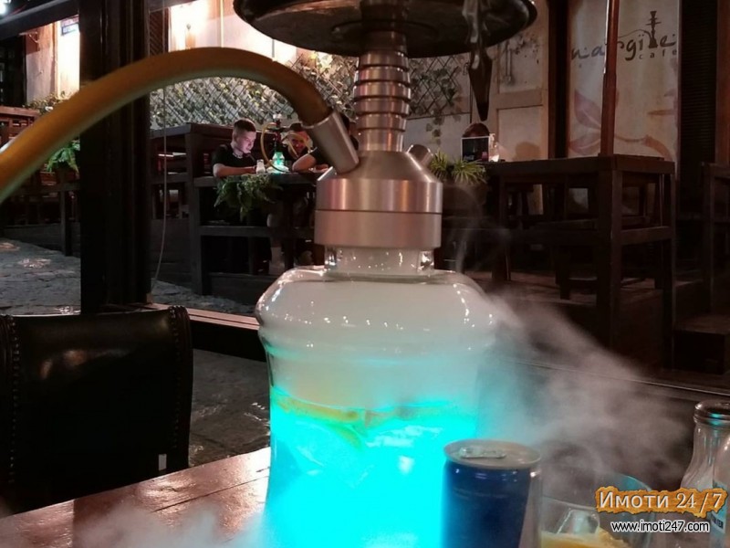 Nargile Kafe - Se odstapuva razraboten lokal vo skopska carsija