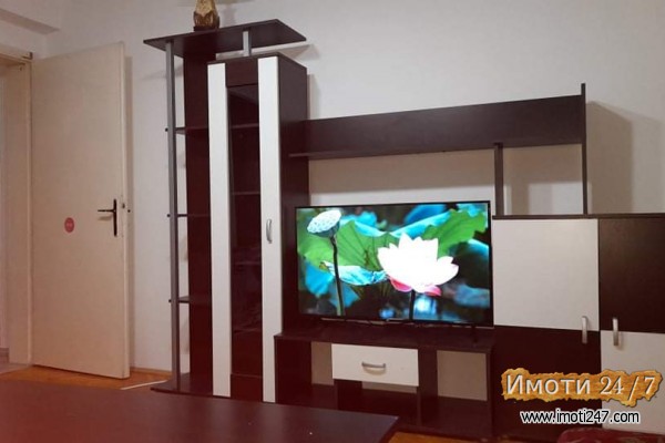 Izdavam opremen stan vo kisela voda