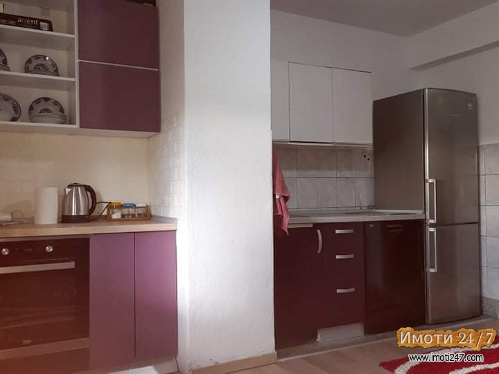 Izdavam opremen stan vo kisela voda