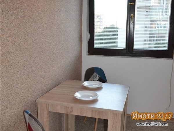 SE IZDAVA STAN VO STROG CENTAR NA SKOPJE
