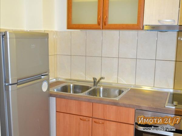 SE IZDAVA STAN VO STROG CENTAR NA SKOPJE
