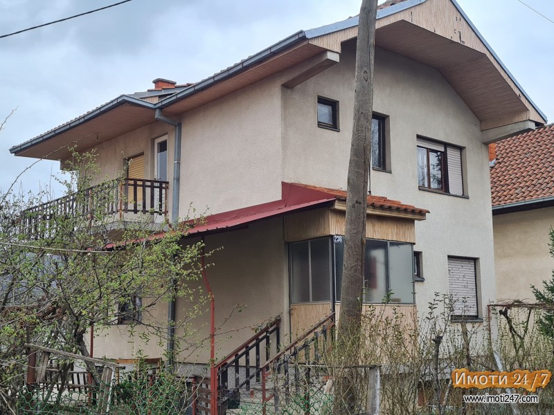 Oresani  Орешани - Продавам куќа