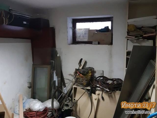 Kancelariski prostor koj moze da se prenameni za stanben prostor vo Debar maalo