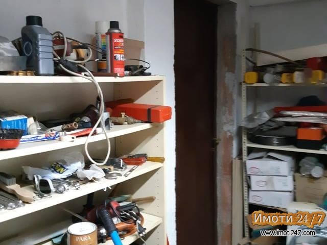 Kancelariski prostor koj moze da se prenameni za stanben prostor vo Debar maalo