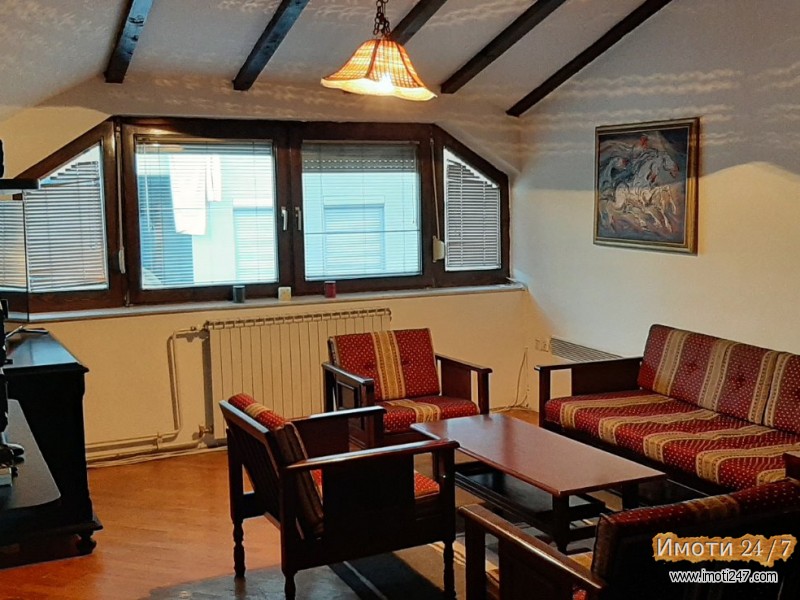 Trosoben stan vo Debar Maalo 61m2