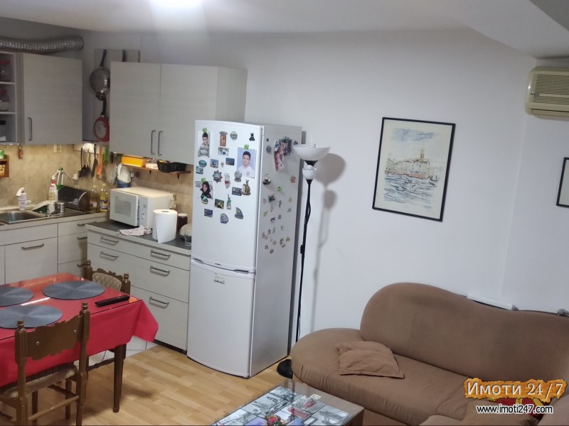Продавам стан во населба Аеродром