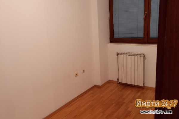 Se izdava garsonjera