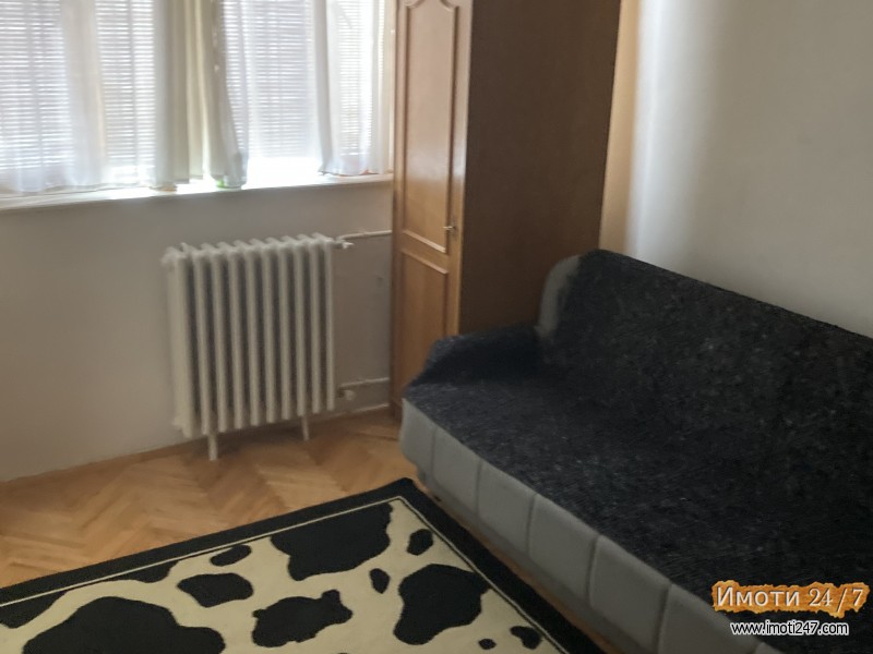 Se izdava ednosoben stan vo Avtokomanda