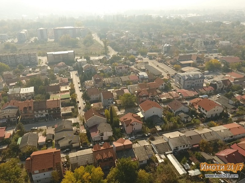 Куќа на три спрата во Ѓорче Петров