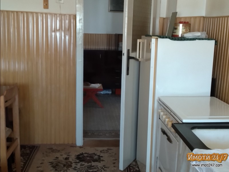 Продавам 3 собен стан во Прилеп