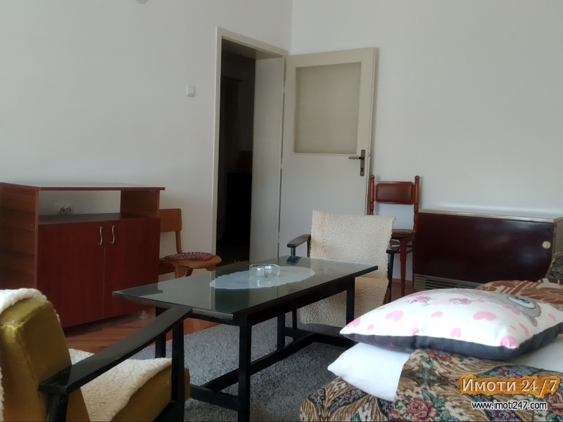 Продавам 3 собен стан во Прилеп