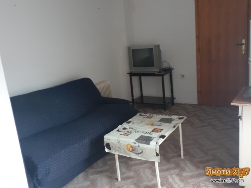 Se izdava garsoniera
