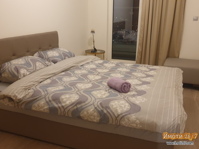 KOmpletno namesten stan so dve spalni sobi kompletna kujnabalkon so prekrasen pogled  WiFi sopst