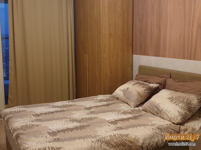 KOmpletno namesten stan so dve spalni sobi kompletna kujnabalkon so prekrasen pogled  WiFi sopst