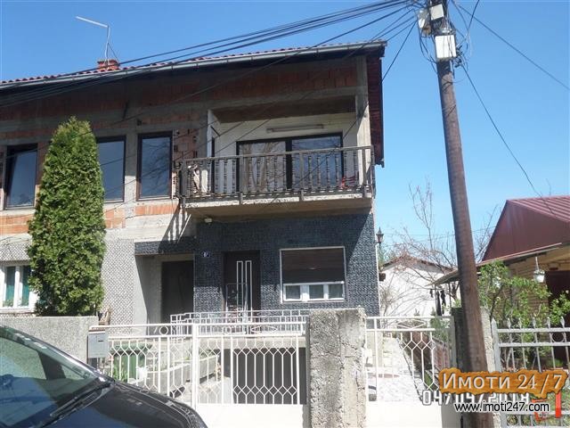IZDAVAM STAN NA PRIZEMJE VO KUKA 85M2 I RABOTILNICA 40M2  VO NAS TC LISICE