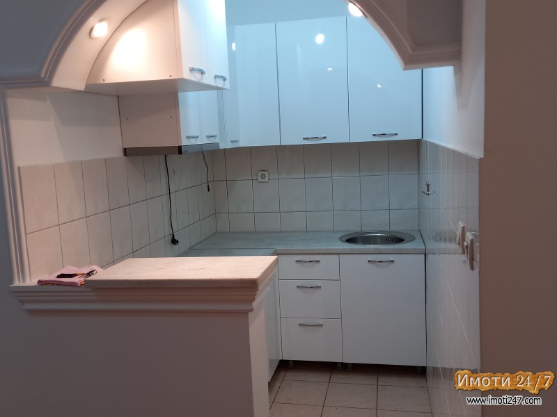 Se izdava garsonjera