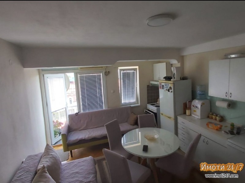 Продавам стан 60м2 + подрум во нас ЧЕНТО