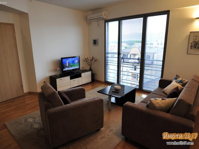 Izdavam vo Debar maalo kaj Broz cafe nov namesten stan od 40m2