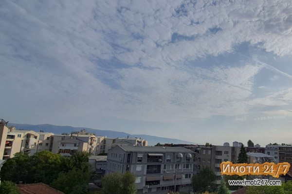 nova gradba garsonjera vo Hrom