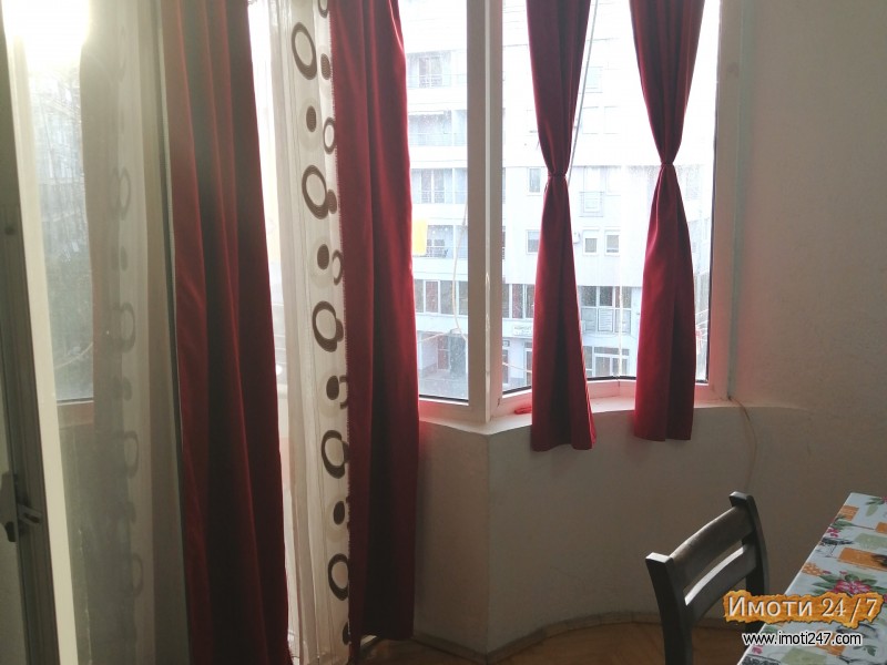 PRODAVAM STAN STROG CENTAR NA 50 M OD PRISTANISTE