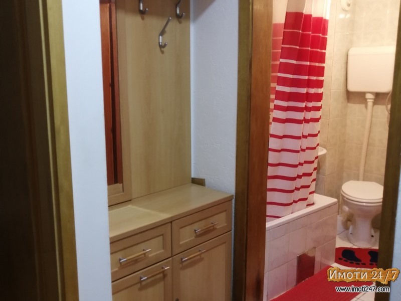 PRODAVAM STAN STROG CENTAR NA 50 M OD PRISTANISTE