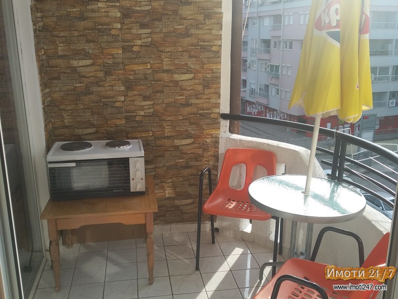 PRODAVAM STAN STROG CENTAR NA 50 M OD PRISTANISTE