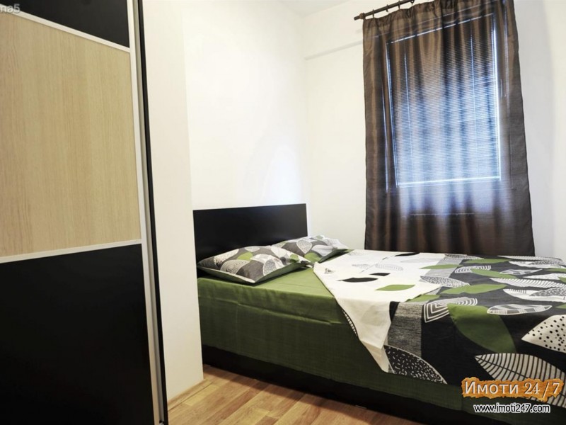 Debar maalo Centar  se izdava kompletno namsten stan od 40m2 so edna spalna soba