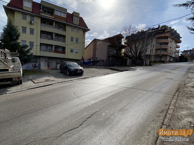 Se prodava kukja vo pripor