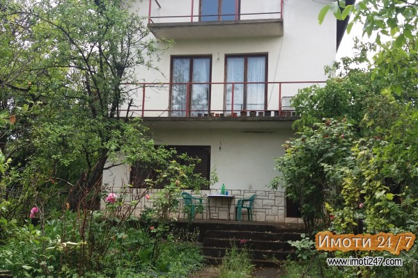 Продавам викенд куќа- Добри Дол