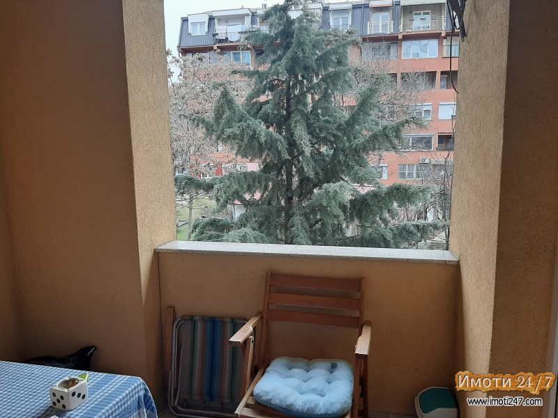 Se prodava stan vo Karpos 1