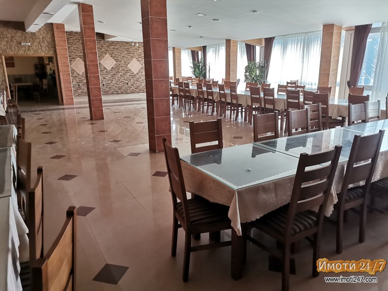 Se izdavaprodava deloven prostor 1200m2 vo Velss