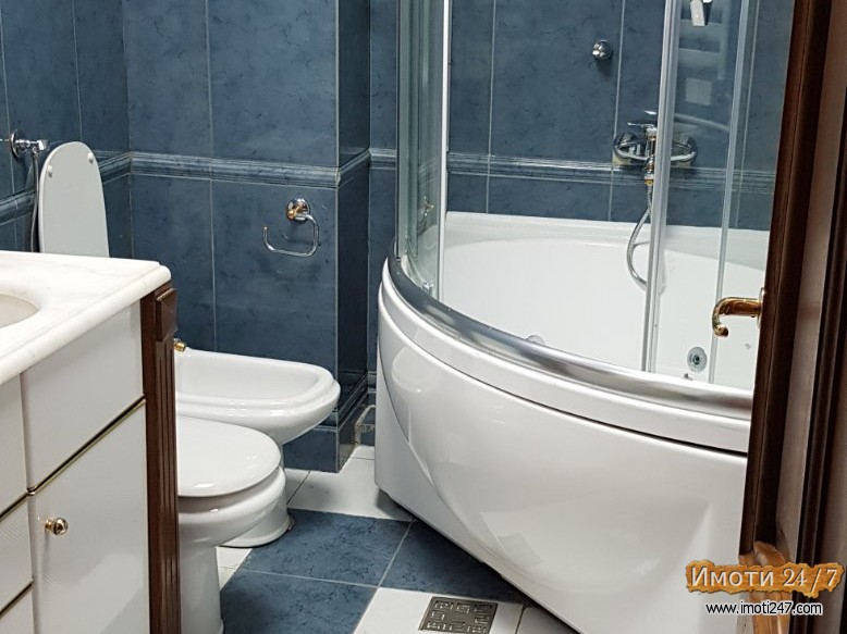 Centar Vodno kuka 500m2 idealna za ziveenje ili firmi
