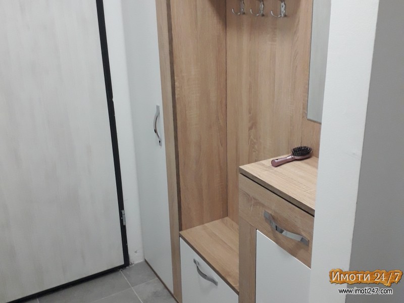 Издавам гарсоњера