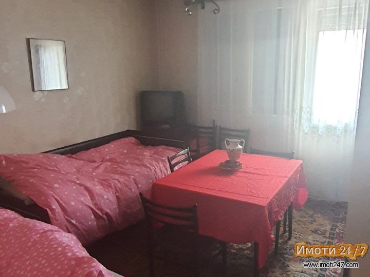 Се издава стан на супер лоакција позади Универзална сала